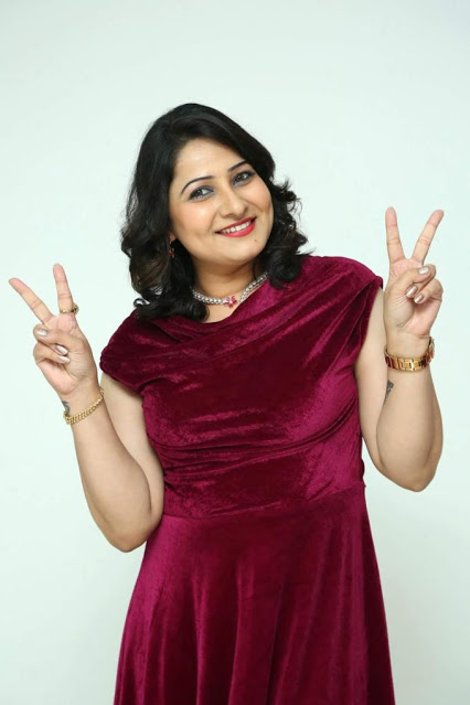 Television Actress Anju Asrani Photos In Maroon Dress 21